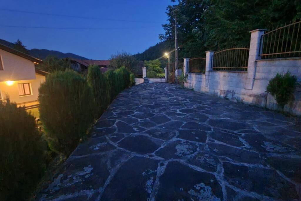 Двете Къщи В Планината Villa Beli Oszam Kültér fotó
